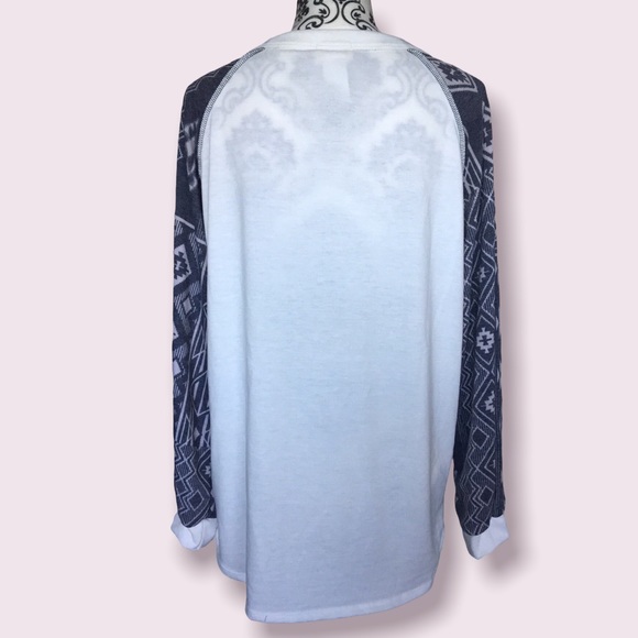 LAST ONE Super Soft Aztec Sleeve Henley - Picture 7 of 8